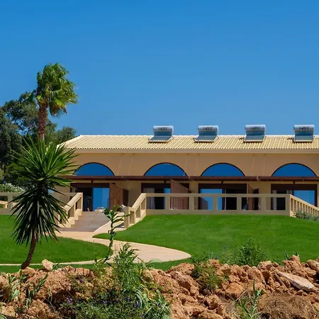 La Perla Di Barla Seafront * Kánalos