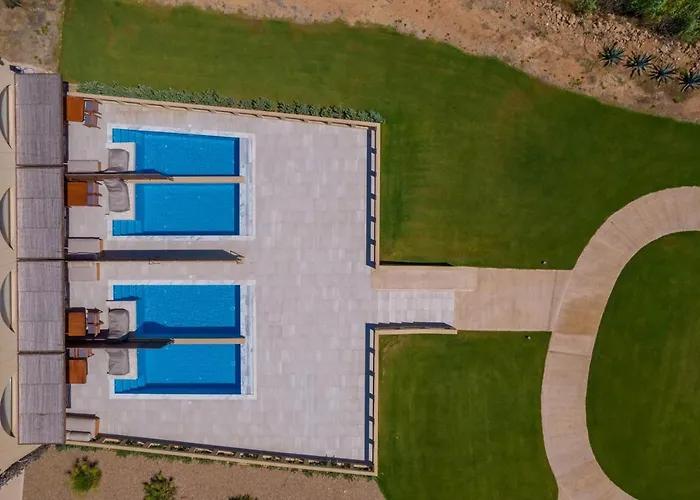 La Perla Di Barla Seafront 公寓 *