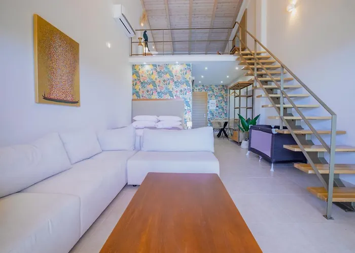 La Perla Di Barla Seafront * Kánalos