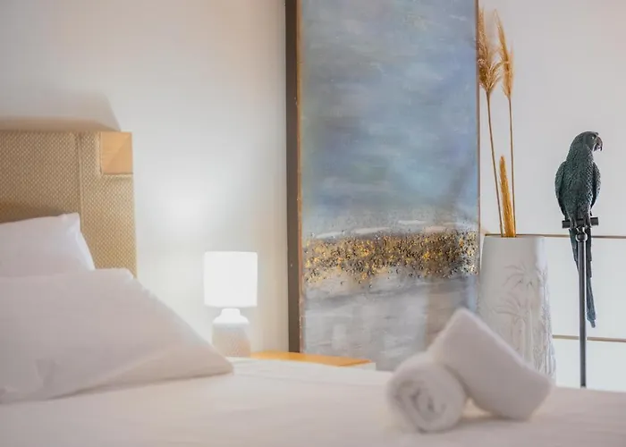 La Perla Di Barla Seafront 公寓 *