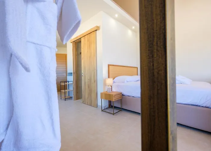 La Perla Di Barla Seafront Kanalos